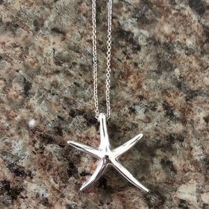 ✨Silver Starfish Necklace ✨